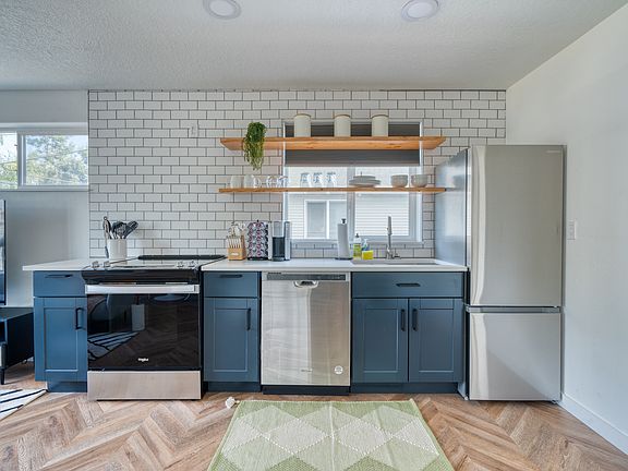 4th image of 5222 SE Holgate Blvd #3