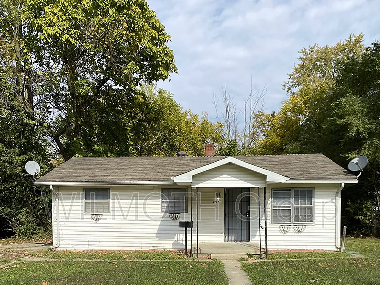 4724 E 30th St, Indianapolis, IN 46218 | Zillow