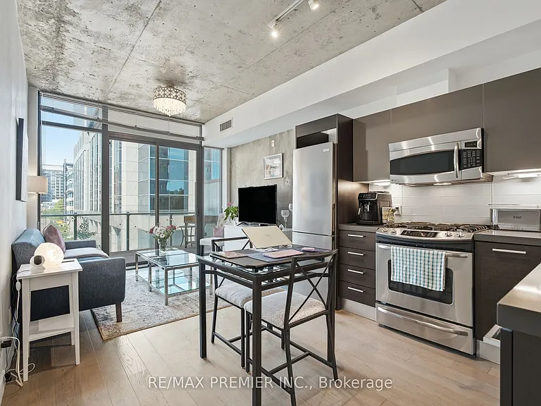 25 Stafford St #407 — Photo 23