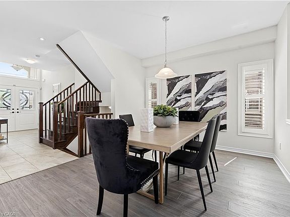5th image of 114 Lampman Dr