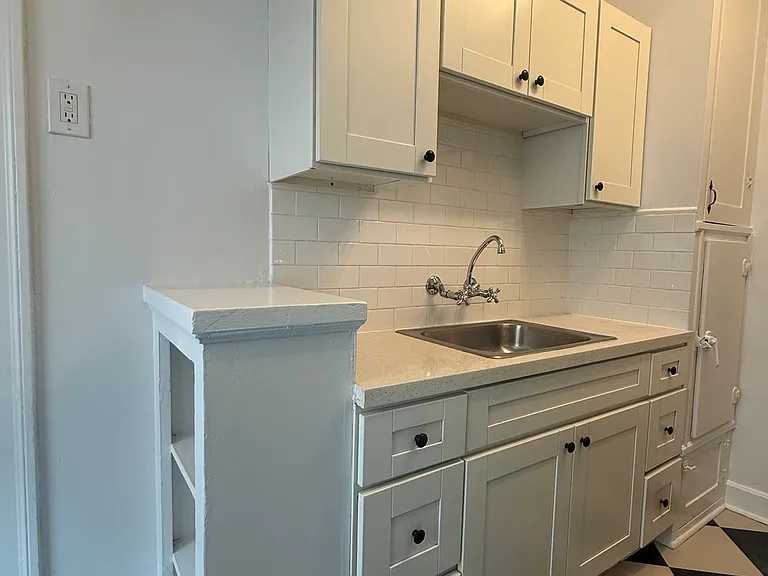 1630 Lyman Pl #3 — Photo 3