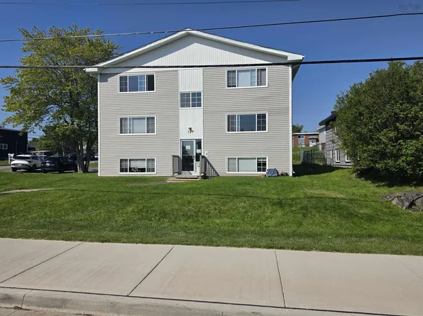 181 Evans Ave, Halifax, NS B3M 1C8