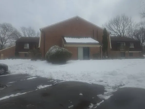 505 Meadow Woods Ln, Lawrenceville, NJ 08648