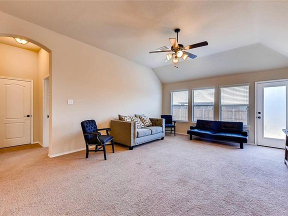 5th image of 11913 Hassop Ln