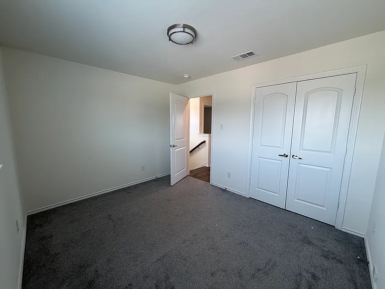 2237 Diamond Dr — Photo 33