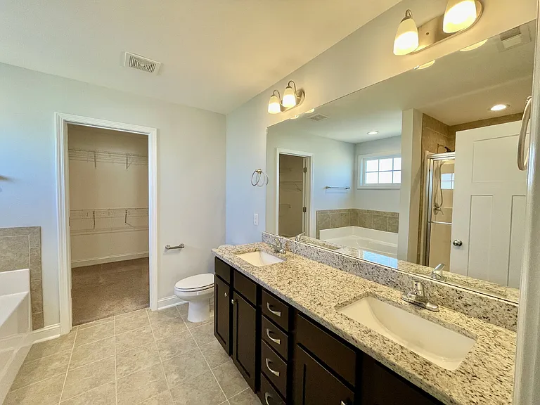 5137 Thruway Rd — Photo 10