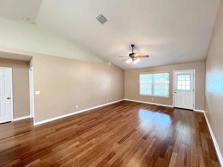 70 Pheasant Dr — Photo 22