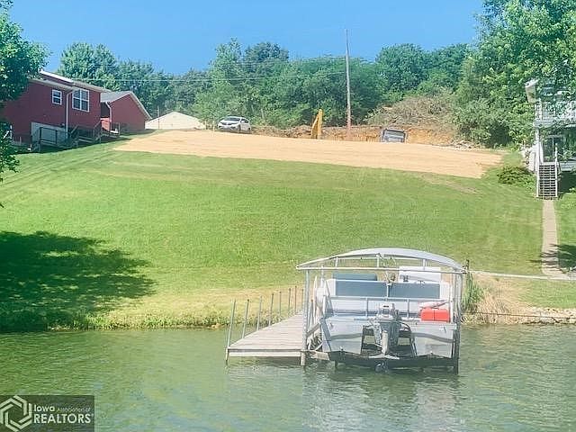 2nd image of 348 Hillcrest Rdg