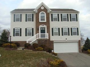 100 Tuscany Estates Dr, Finleyville, PA