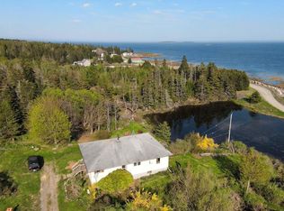 149 SE Cove Rd, Lunenburg, NS B0J 3G0