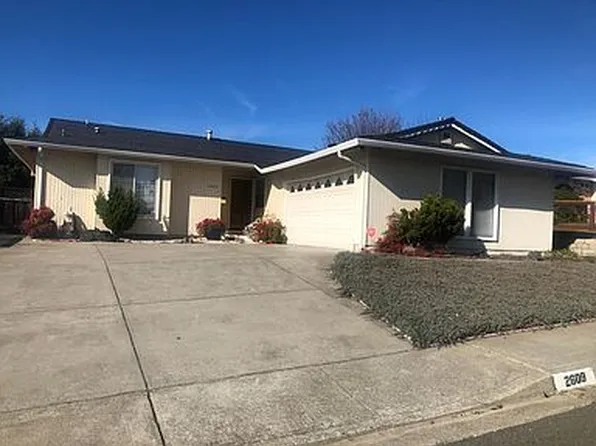 2609 Silvercrest St, Pinole, CA 94564