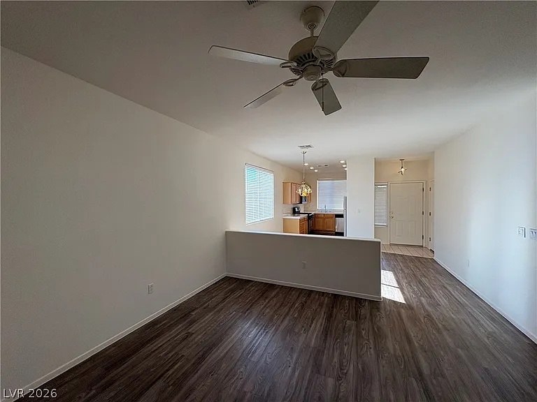 10688 Oak Crest Ave — Photo 3