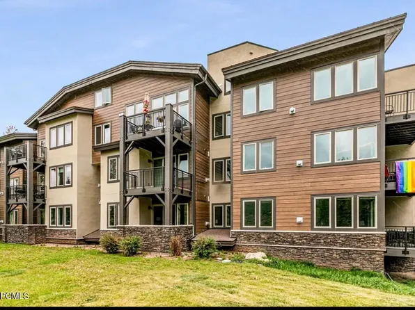 6749 N 2200 W APT B207, Park City, UT 84098