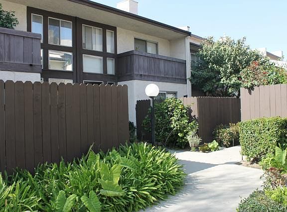 2nd image of 826 E Acacia Ave APT D