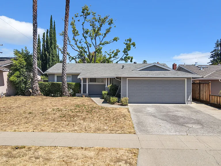 4483 Alex Dr — Photo 2