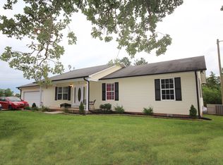 706 Young Ridge Rd, Sparta, TN 38583