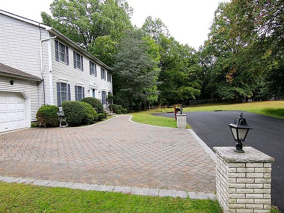 2nd image of 60 Auricchio Ave