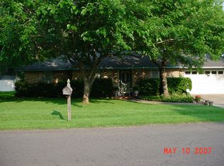 1043 Roanoke Dr, Shreveport, LA 71107