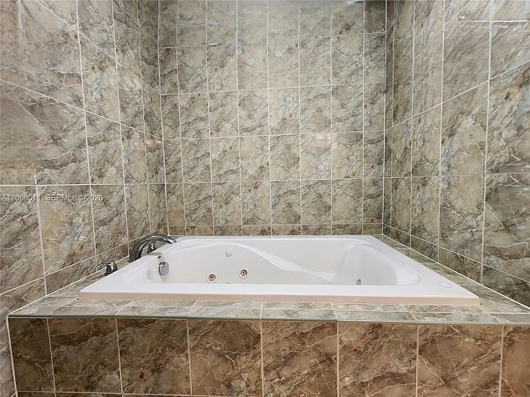 2030 S Ocean Dr #2026 — Photo 18