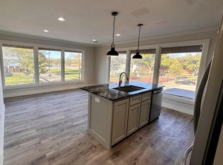 414 E Elm St #201, Gainesville, TX 76240