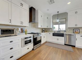 2700 Rue Montpellier Ave, Henderson, NV 89044