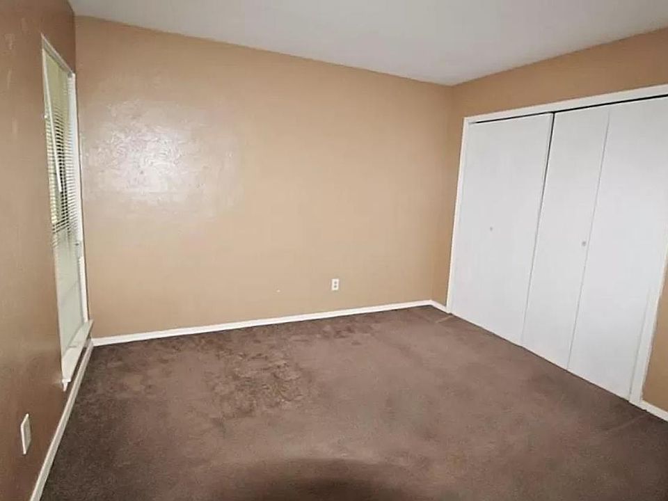 1st image of 431 Dollins St