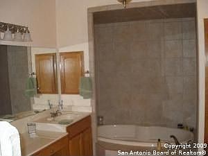 4th image of 232 Saddle Ln
