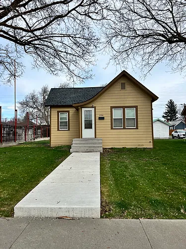 204 S Pearl St Photo 1
