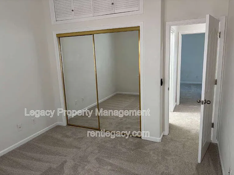 3031 Daggett Dr — Photo 15