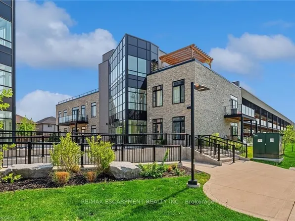 85 Morrell St Unit 222, Brantford, ON N3T 4J6