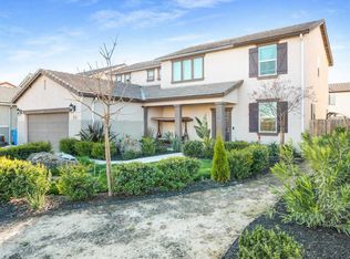 74 Corona Dr, Madera, CA 93638