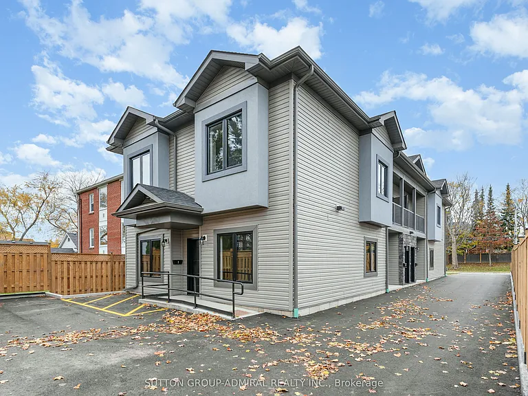 274 King St E #2 — Photo 2