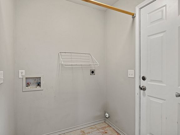 5th image of 144 County Road 1749