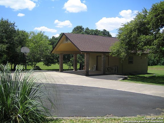 5th image of 9357 Goldenrod Ln