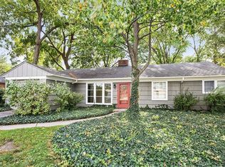 325 Sauk Trl, Park Forest, IL