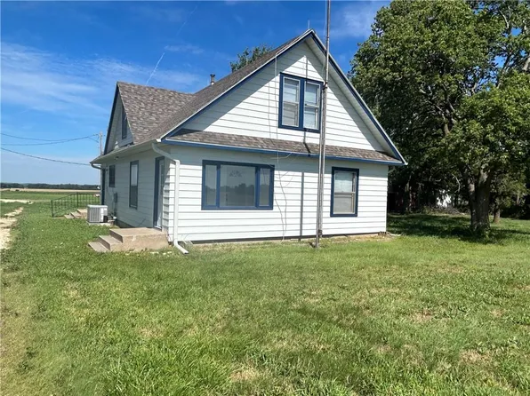 895 Cloud Rd, Delphos, KS 67436