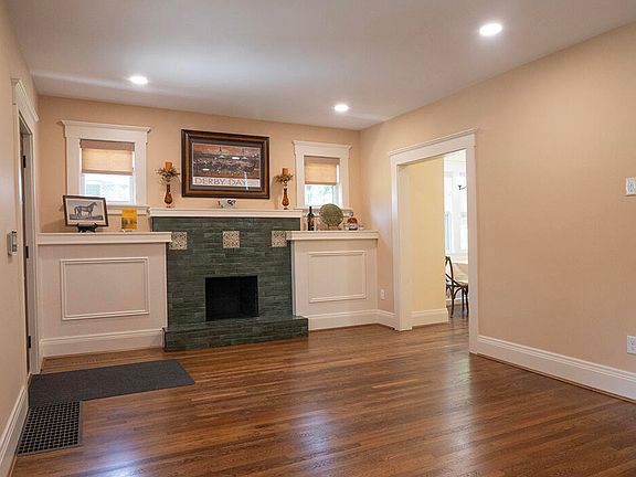 5th image of 2308 Greenup St