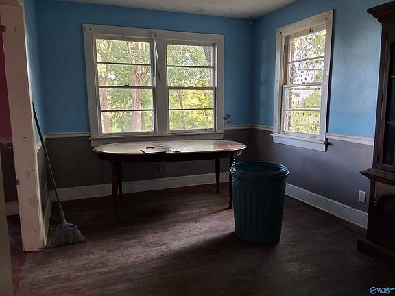 5th image of 1021 Cynthia Cres