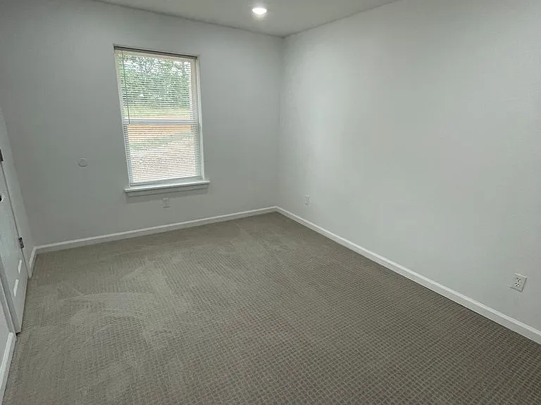432 E James Dr — Photo 9