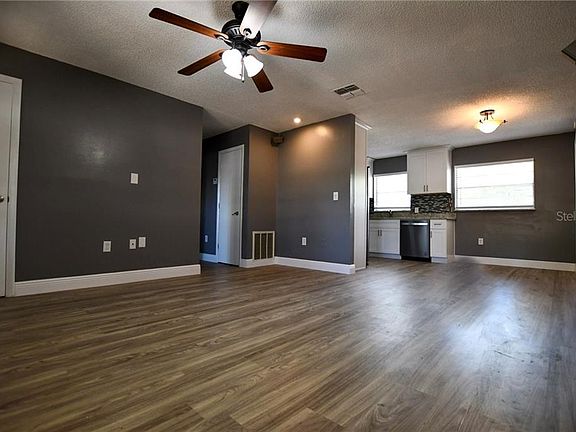 5th image of 1555 Valencia Ave