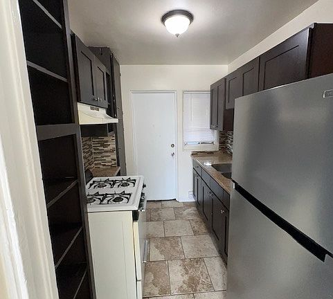 3rd image of 29025 Main St #2902.5