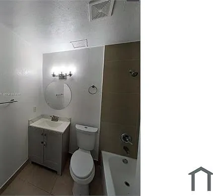 5820 NW 14th Ct — Photo 4