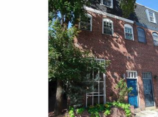 412 S 12th St, Philadelphia, PA 19147