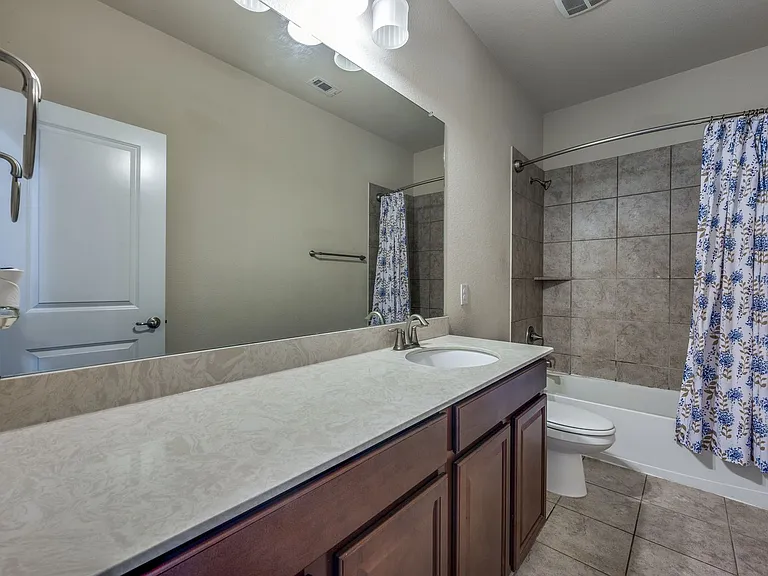7340 Beranger Dr — Photo 23