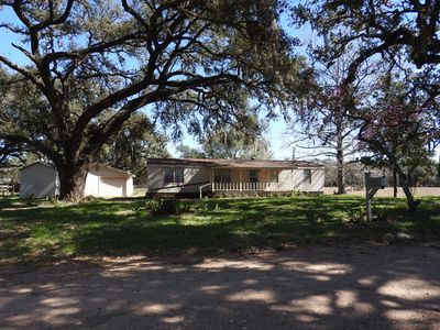 2445 County Road 1h, Hallettsville, TX, 77964