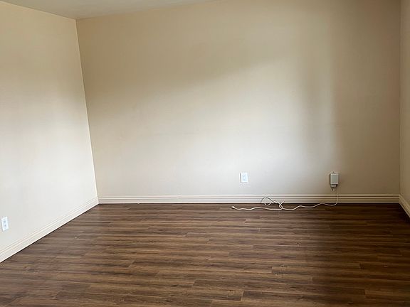4th image of 302 Avenida Miravella Senior Ave #55
