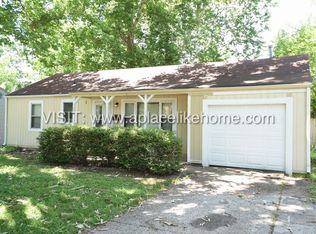 7028 Woodson St, Overland Park, KS 66204
