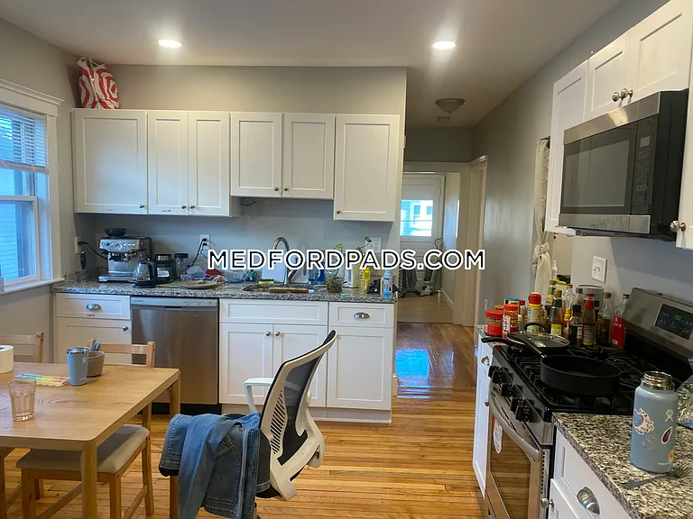 74 Frederick Ave #1 — Photo 2