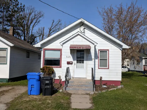 606 Oak Grove Ave, Detroit Lakes, MN 56501