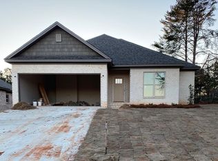 105 Ellis Dr, Troy, AL 36079